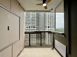 Commonwealth Towers (D3), Condominium #470357081